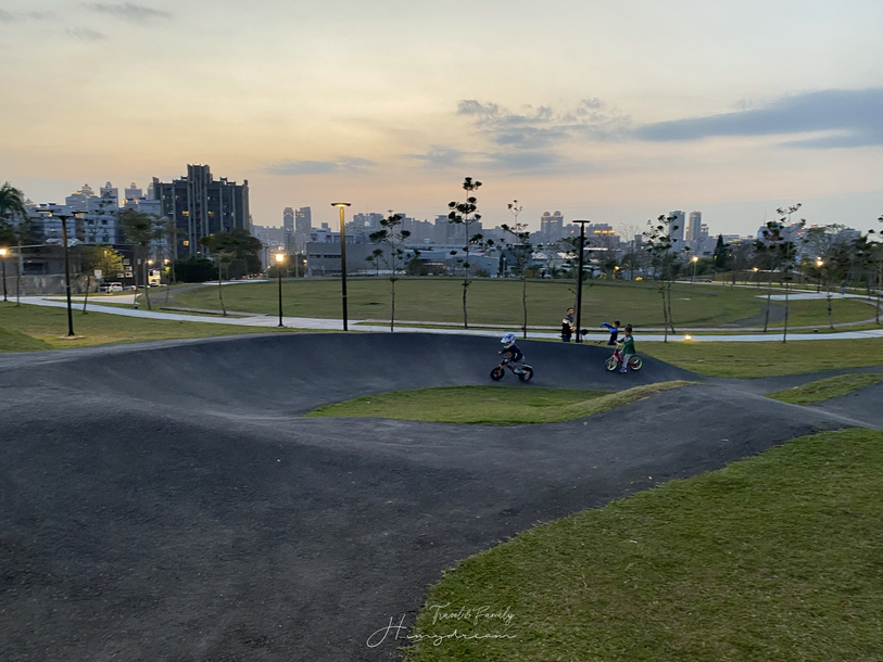 台北滑步車公園